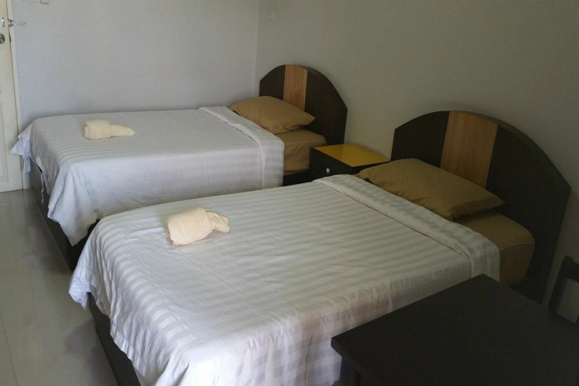Charoen Apartment Hotel Trang Exterior foto